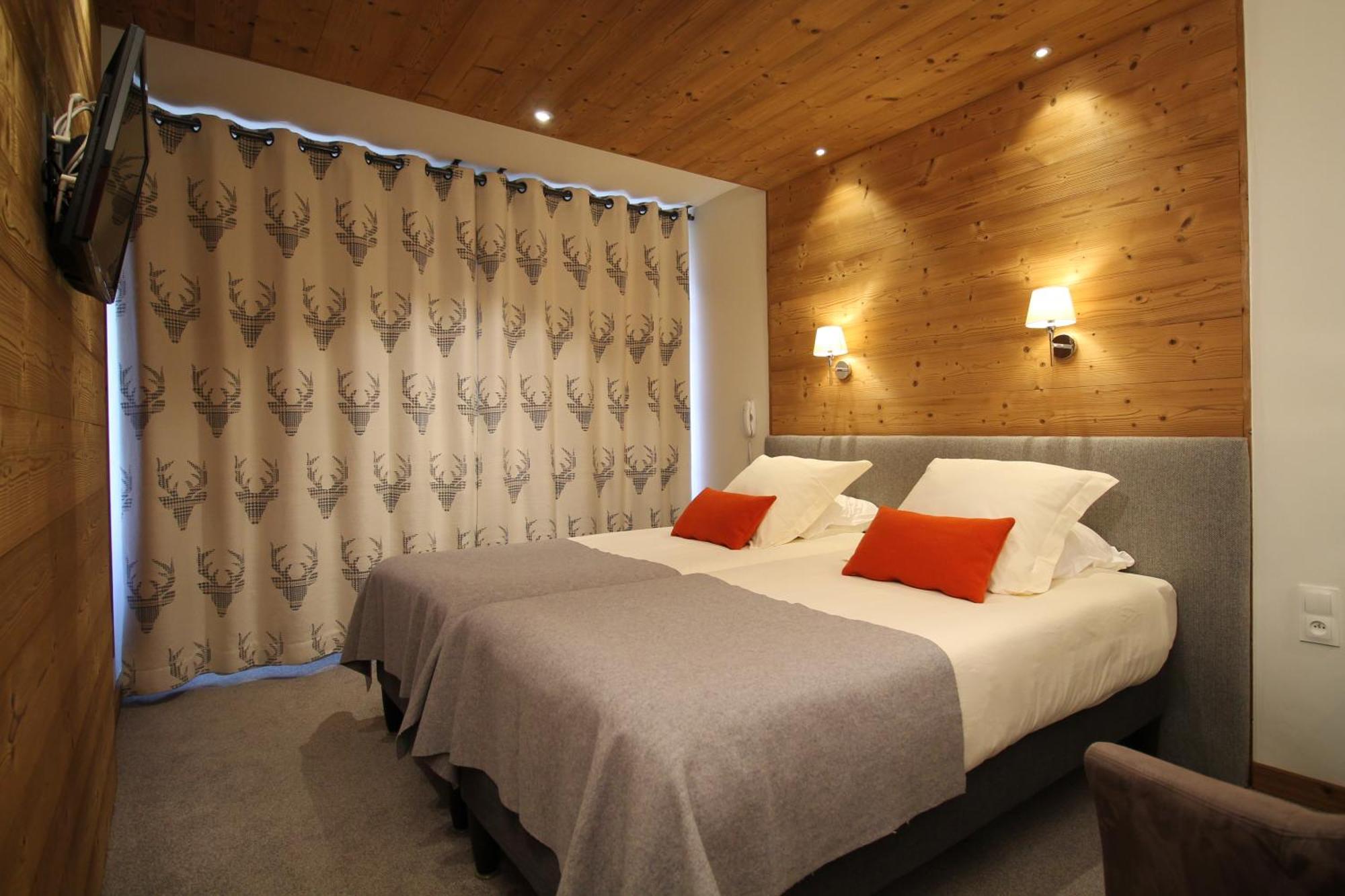 Hotel Du Cret Rond 瓦卢瓦尔 外观 照片