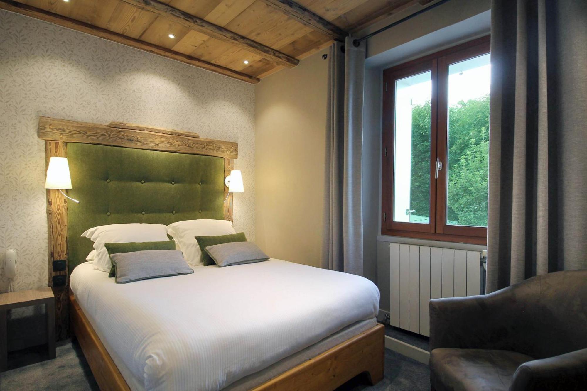 Hotel Du Cret Rond 瓦卢瓦尔 外观 照片